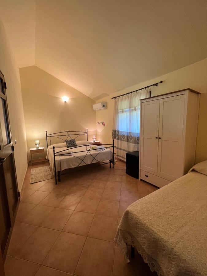 Agriturismo Su Barraccu Loceri ภายนอก รูปภาพ